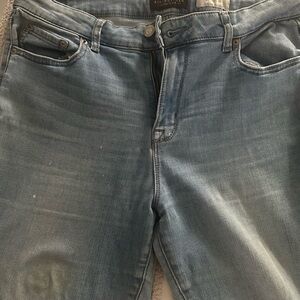 Women’s Light Blue Jeans